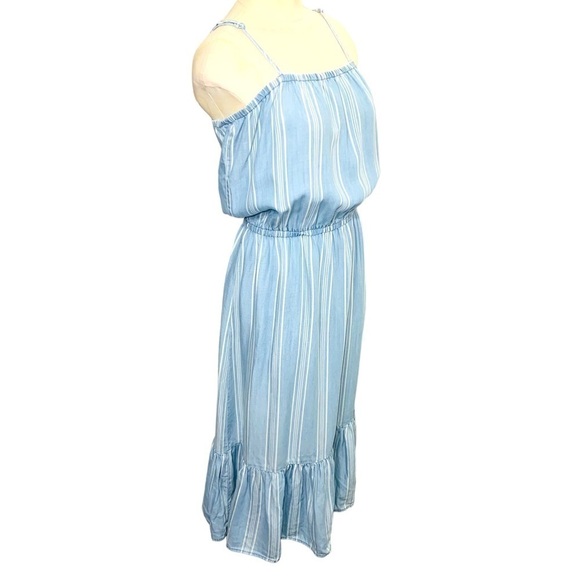 BB Dakota Midi Dress L Chambray Blue White Stripes Tencel Prairie Ruffle Hem - Picture 2 of 11